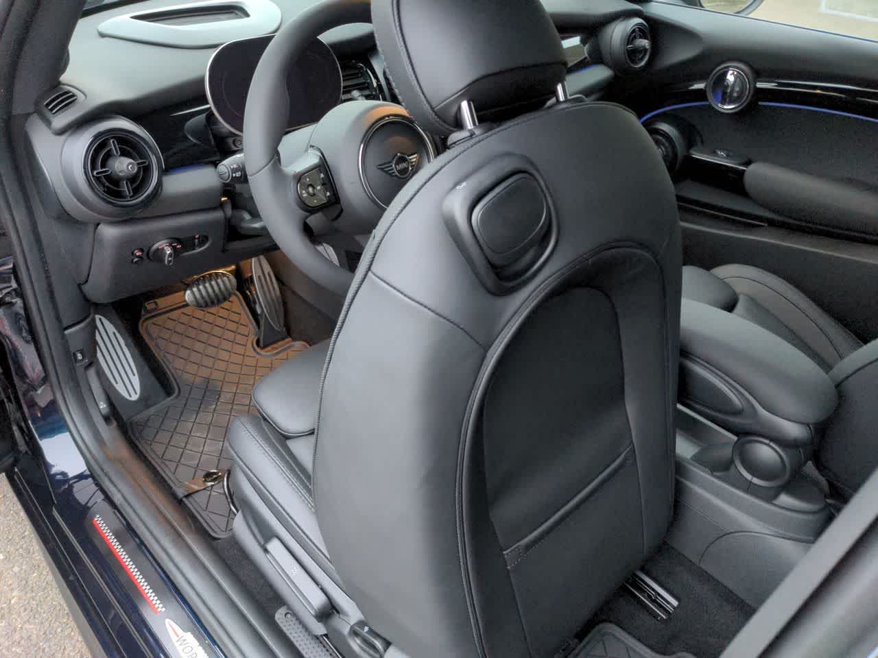 Thumbnail: 2023 MINI Cooper Hardtop - 16