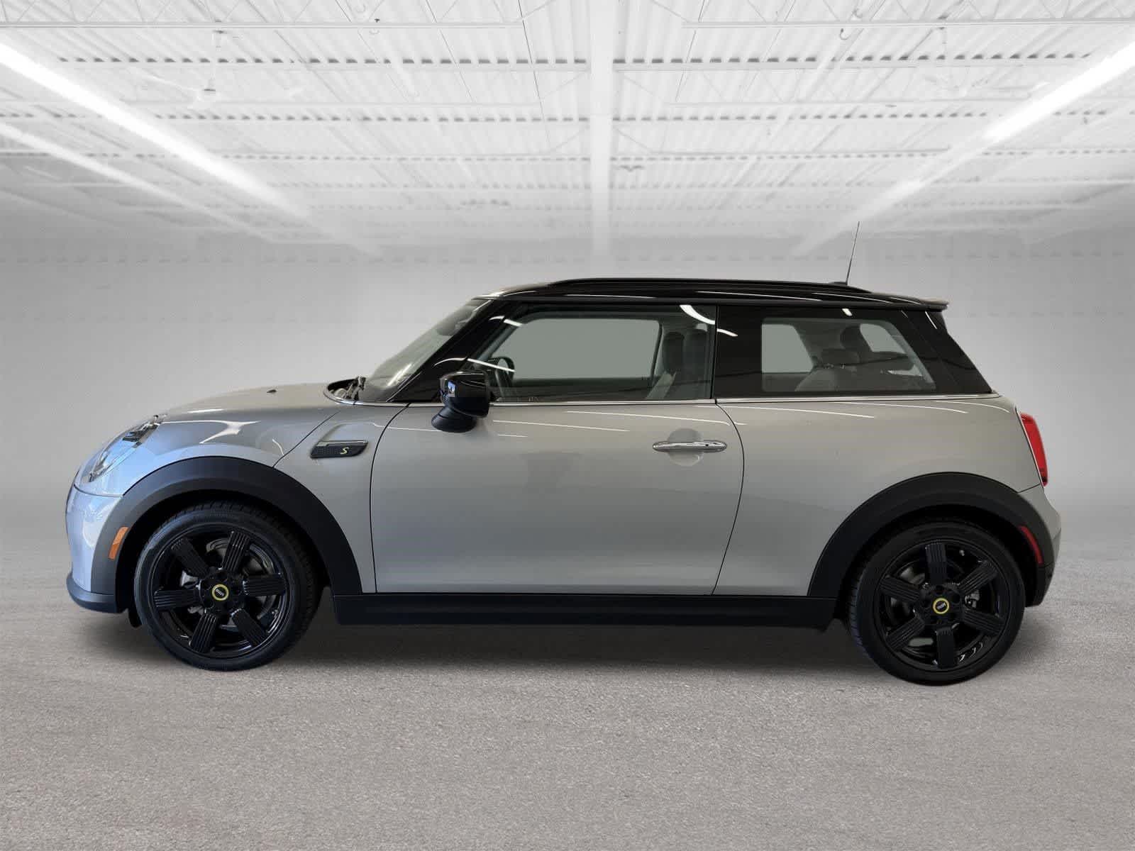 Certified 2024 MINI Hardtop 2 Door SE with VIN WMW13DJ01R2U62888 for sale in Portland, OR