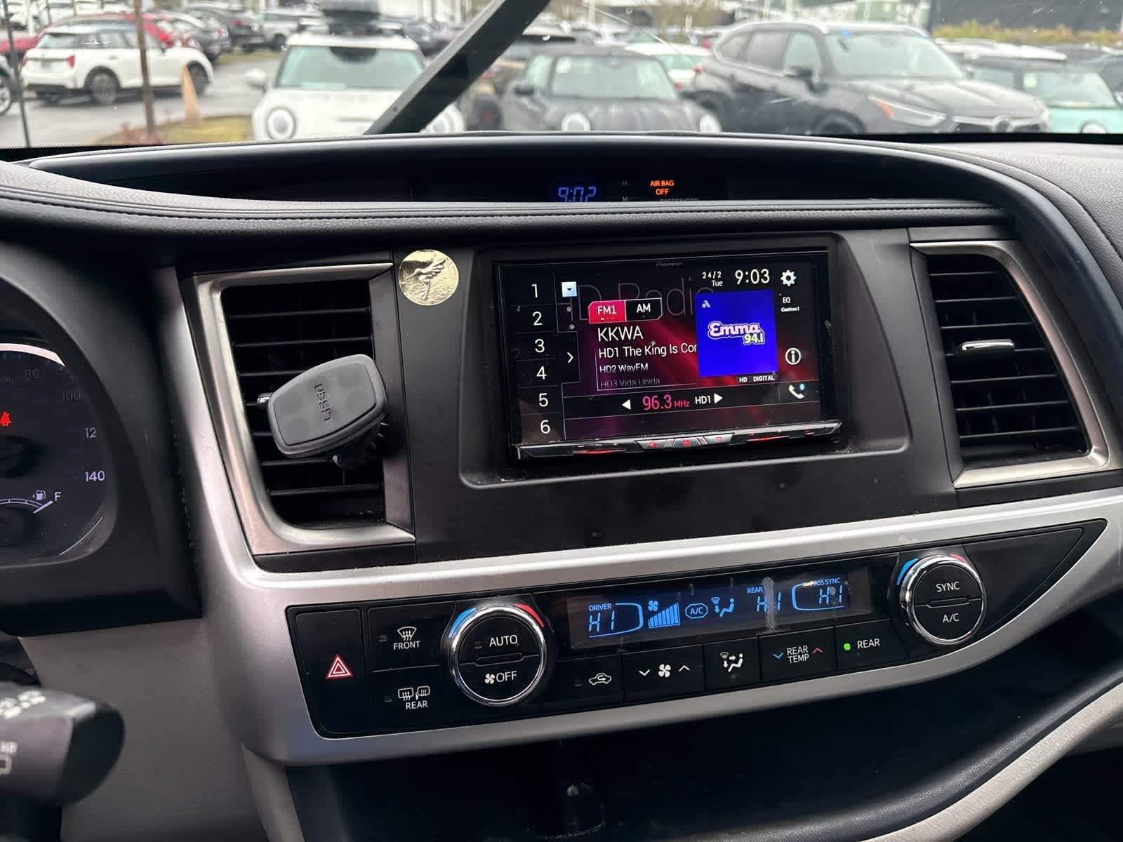 Thumbnail: 2019 Toyota Highlander - 6