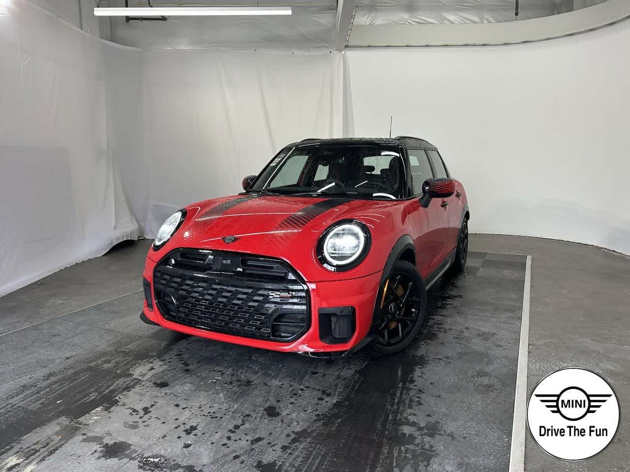 2025 MINI Hardtop 4 Door S's photo