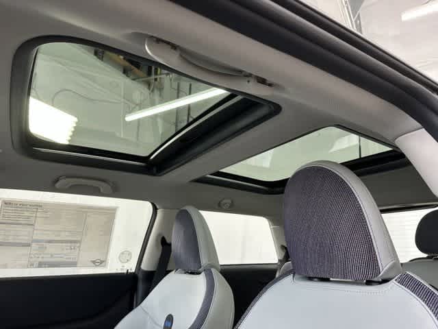 Thumbnail: 2025 MINI Cooper Hardtop - 14