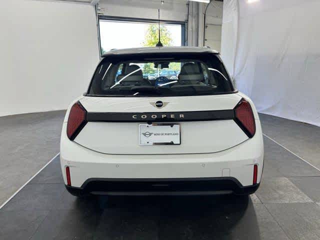 2025 Mini Cooper 2 Door Hardtop photo 4