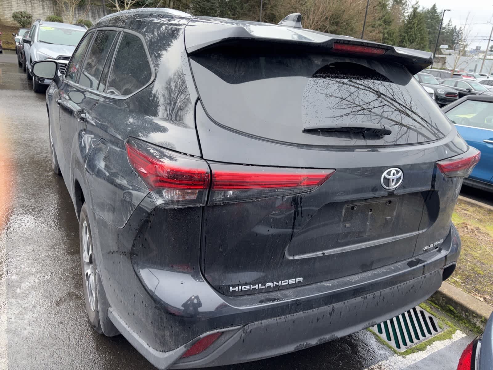 Thumbnail: 2021 Toyota Highlander - 9