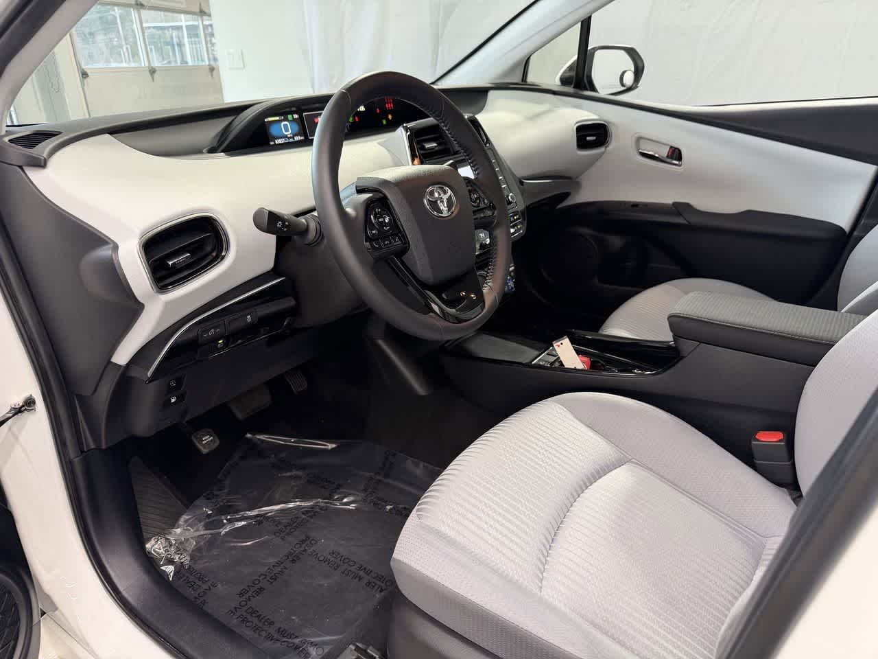 Thumbnail: 2021 Toyota Prius Prime - 9