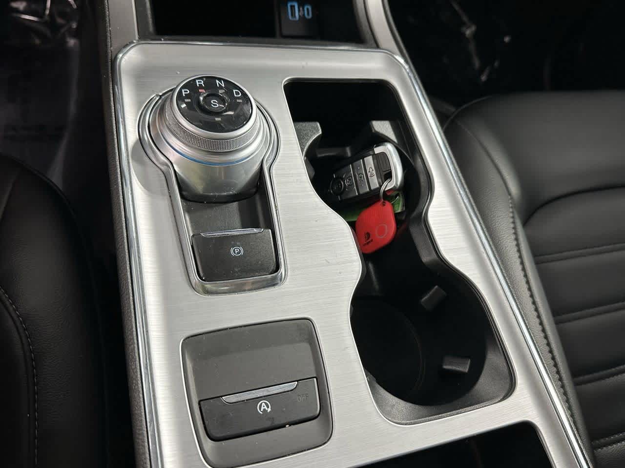 Thumbnail: 2022 Ford Edge - 23