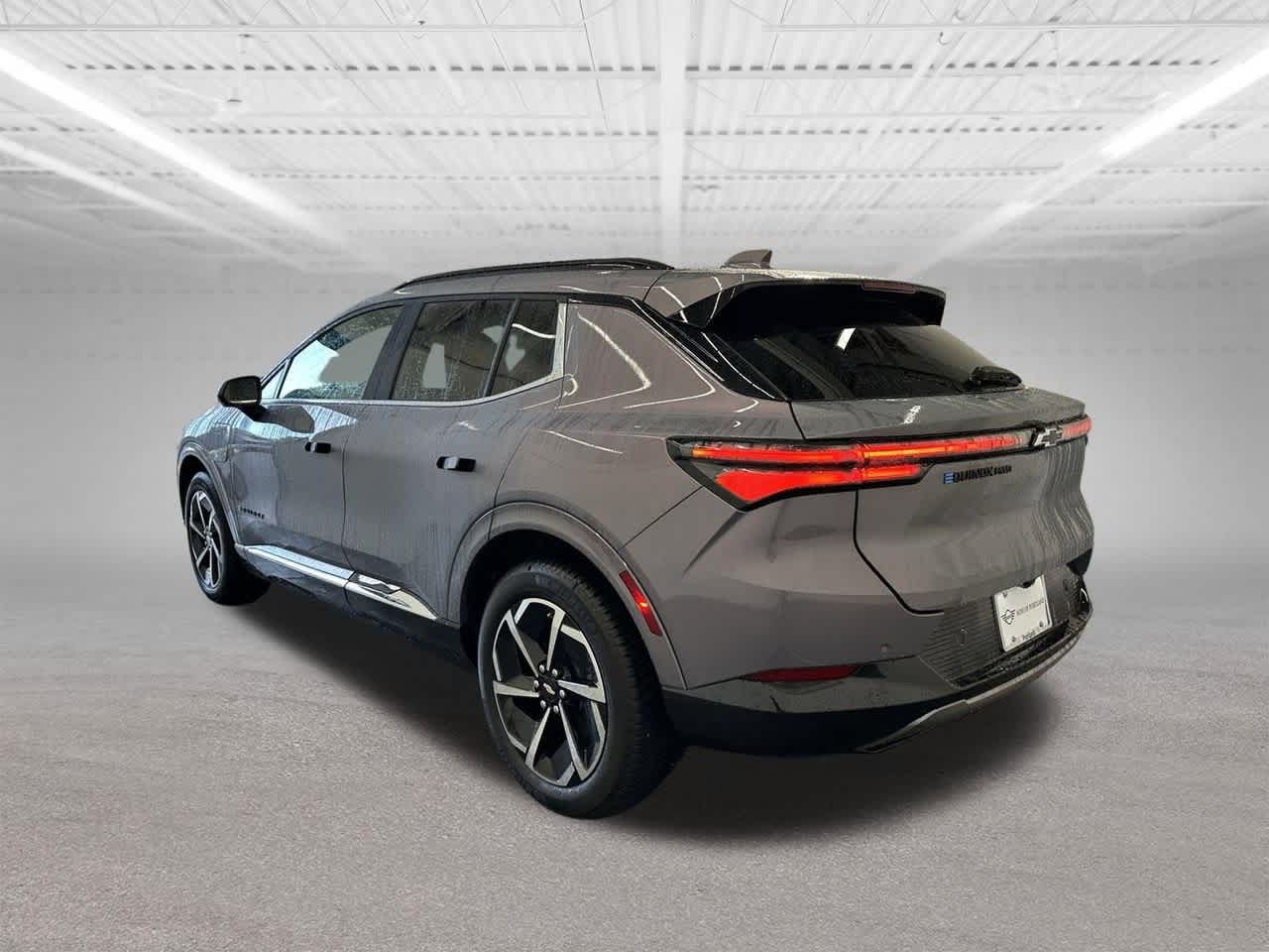 Thumbnail: 2024 Chevrolet Equinox - 3