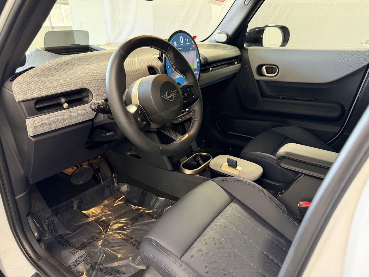 Thumbnail: 2025 MINI Cooper Hardtop - 10