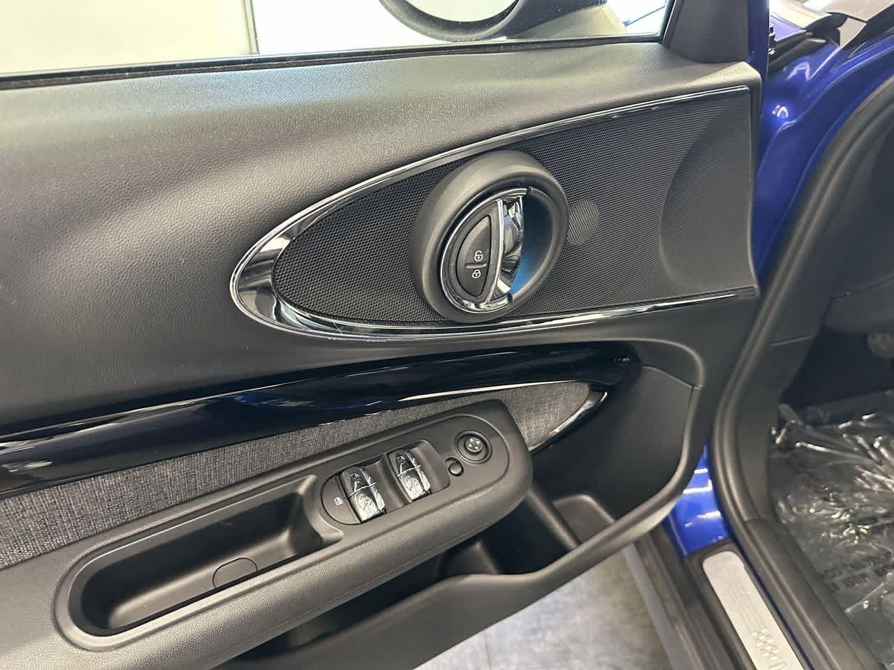 Thumbnail: 2021 MINI Cooper Clubman - 12