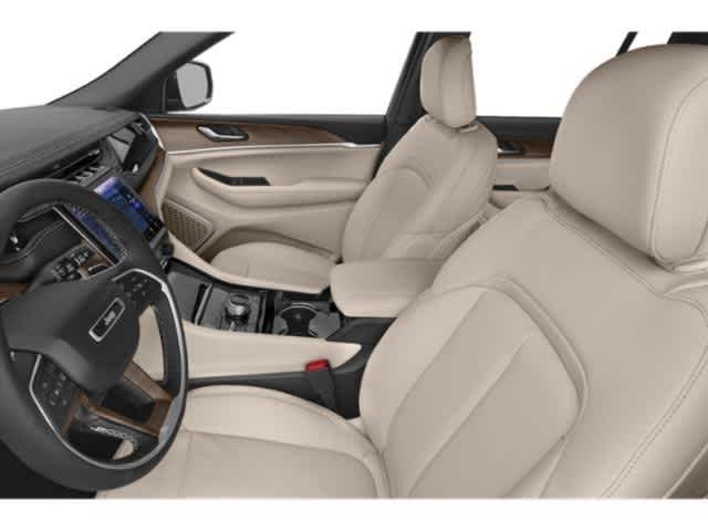 Thumbnail: 2022 Jeep Grand Cherokee - 9