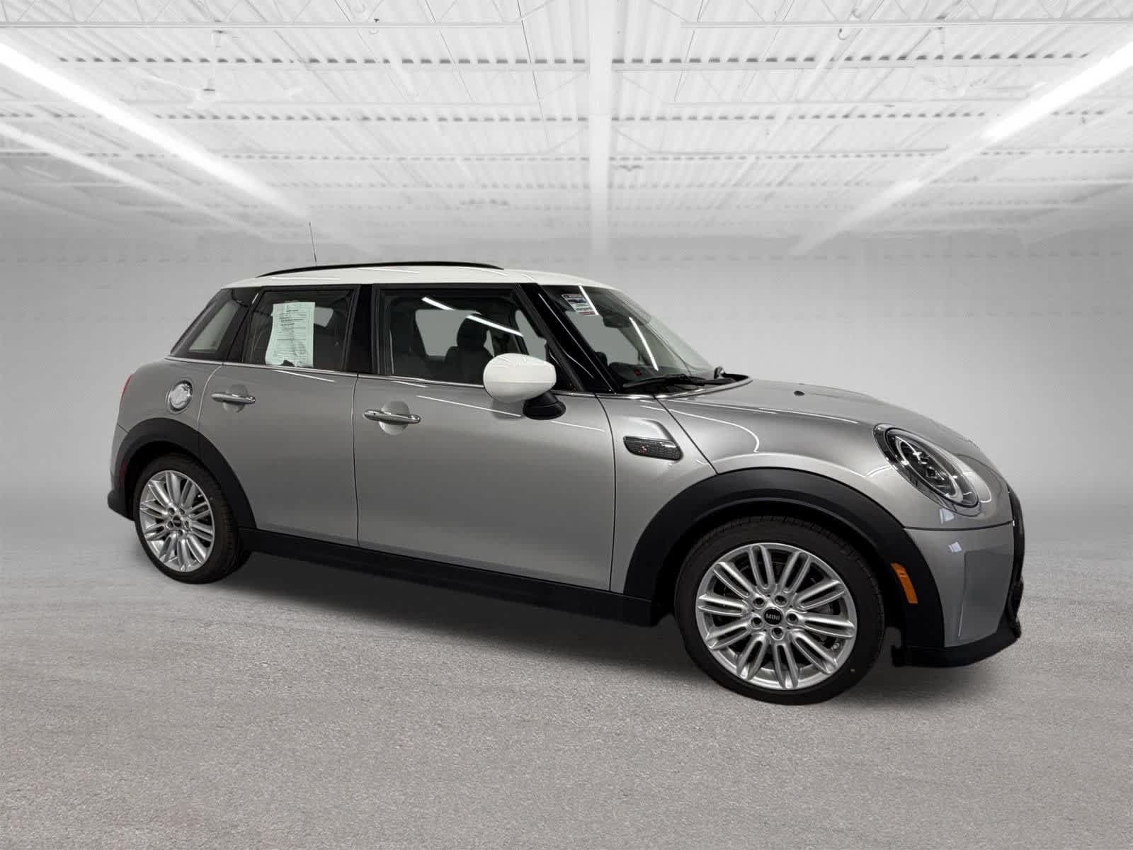 Thumbnail: 2024 MINI Cooper Hardtop - 7