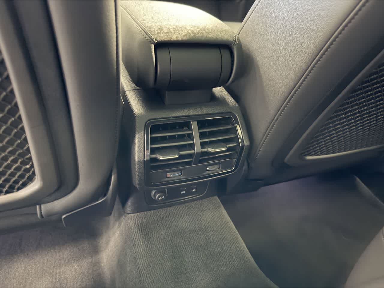 Thumbnail: 2024 Audi Q3 - 12