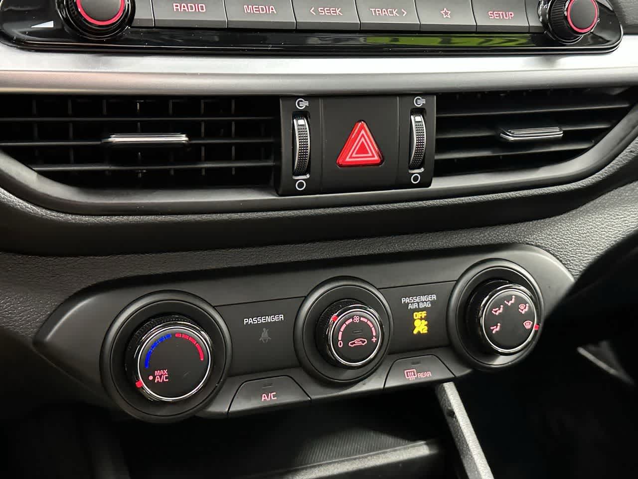 Thumbnail: 2024 Kia Forte - 21