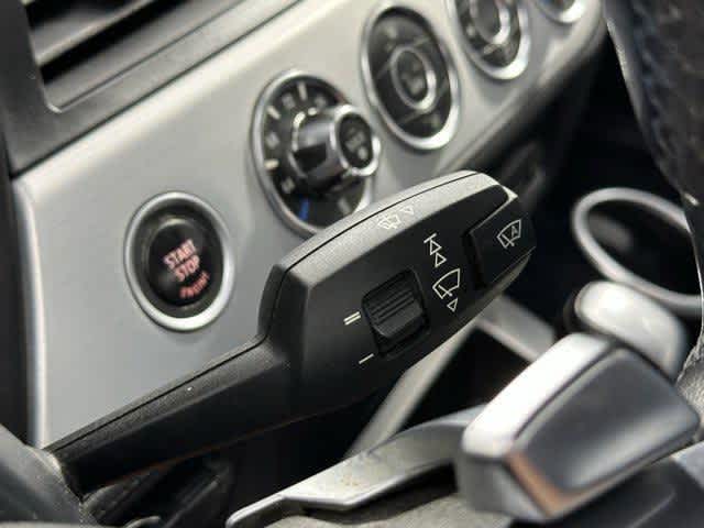 Thumbnail: 2011 BMW Z4 - 16