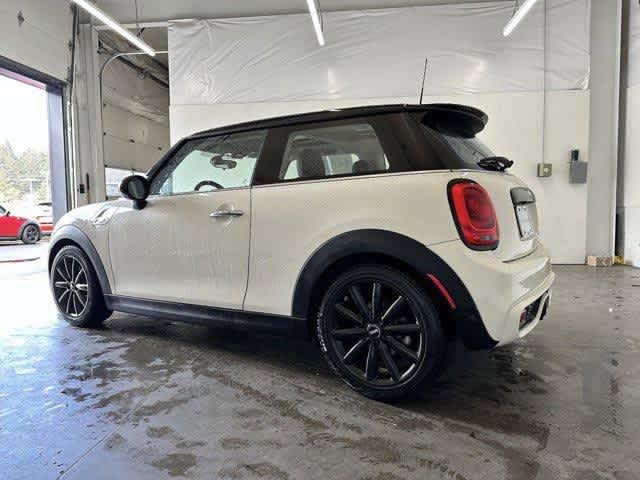 Thumbnail: 2017 MINI Cooper Hardtop - 3