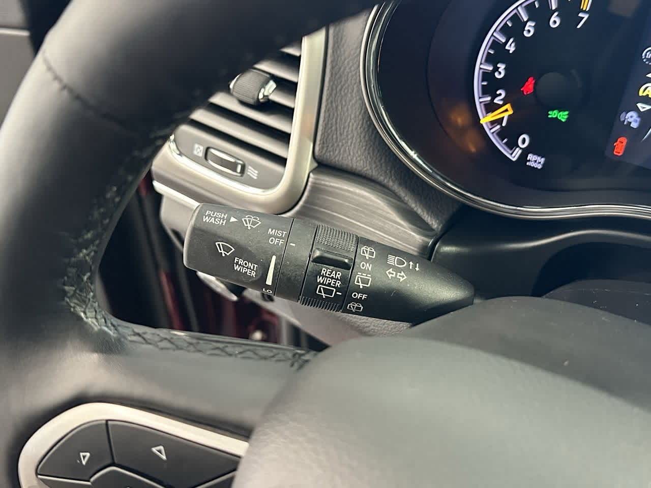 Thumbnail: 2019 Jeep Grand Cherokee - 19