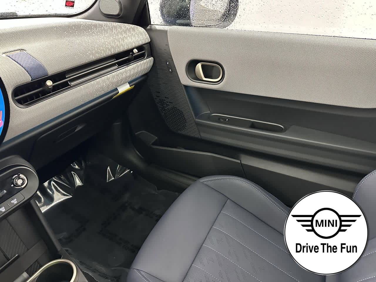 Thumbnail: 2025 MINI Cooper Hardtop - 24