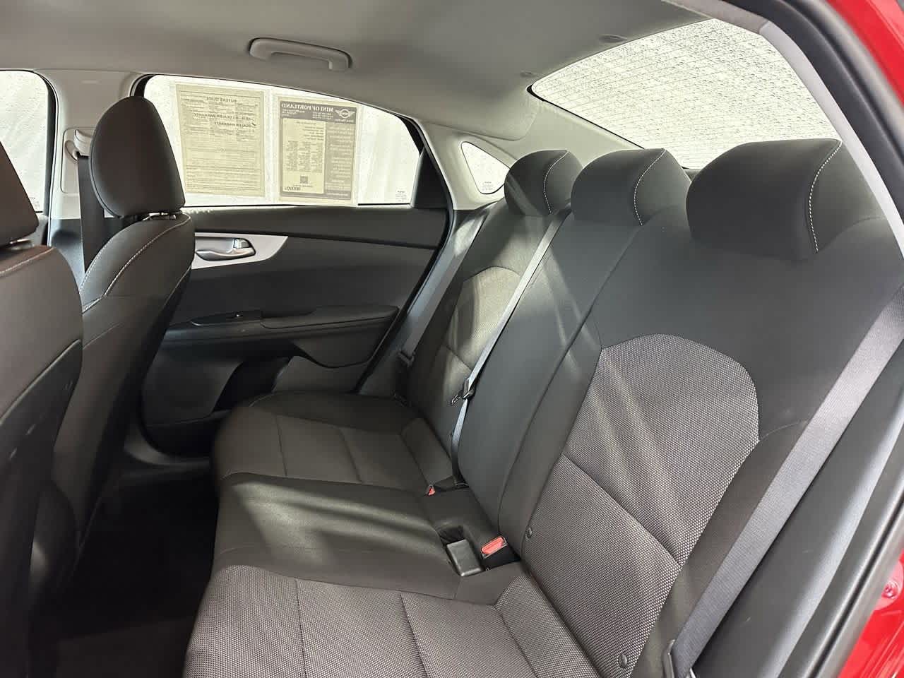 Thumbnail: 2024 Kia Forte - 10