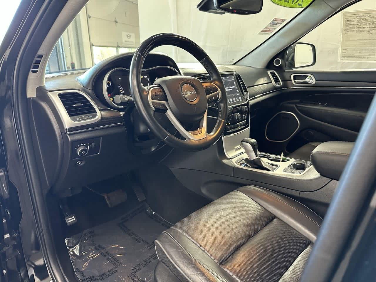 Thumbnail: 2021 Jeep Grand Cherokee - 10