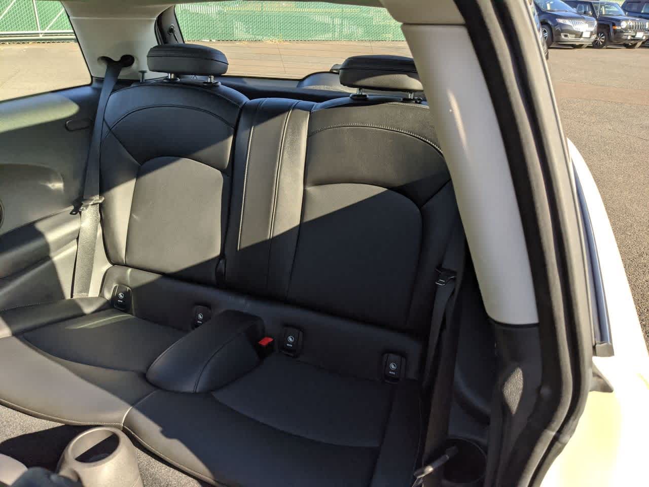 Thumbnail: 2019 MINI Cooper Hardtop - 19