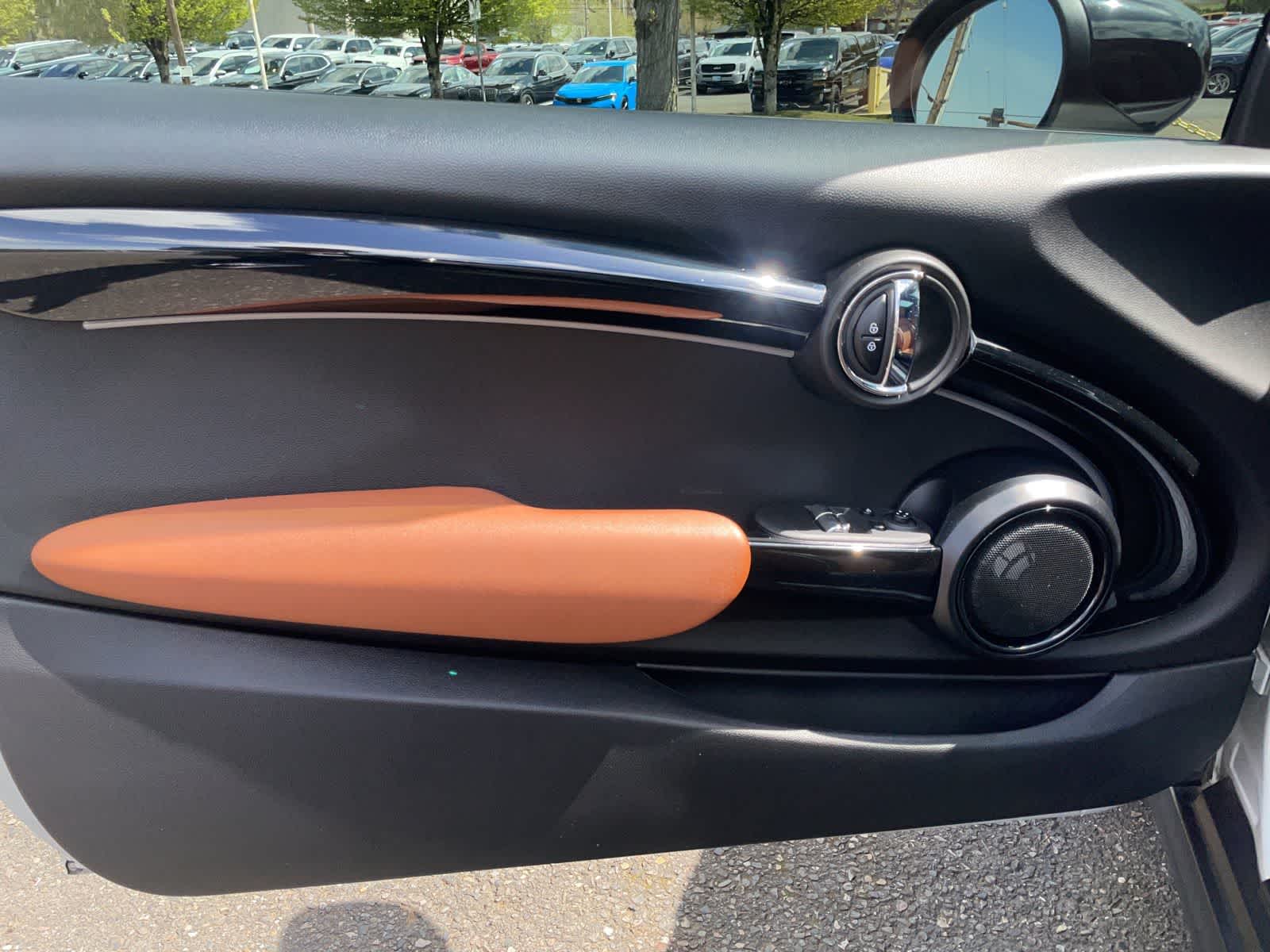 Thumbnail: 2022 MINI Cooper Hardtop - 7