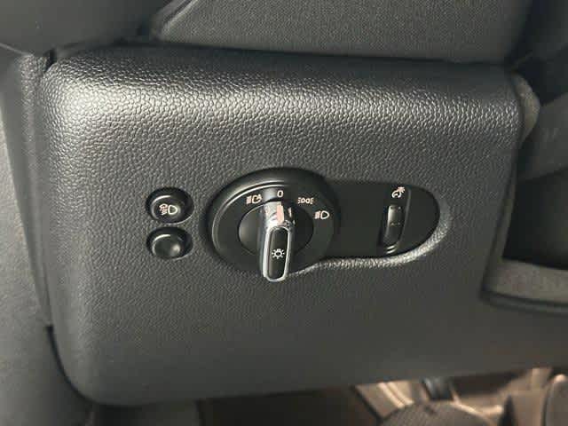 Thumbnail: 2024 MINI Cooper Convertible - 15