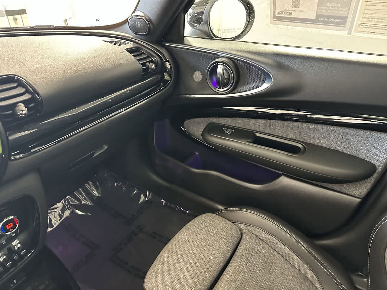 Thumbnail: 2021 MINI Cooper Clubman - 24