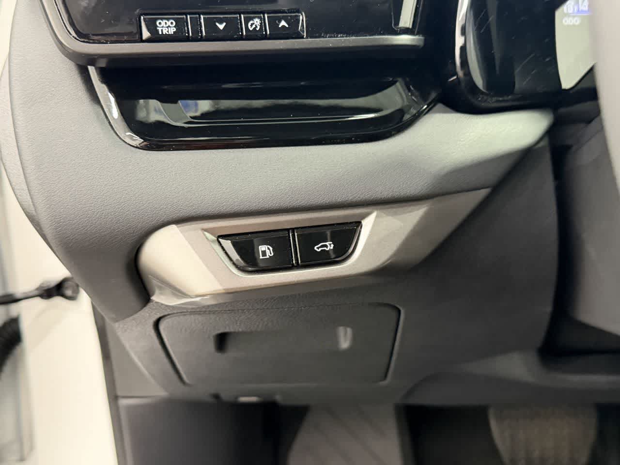 Thumbnail: 2024 Lexus RX - 15