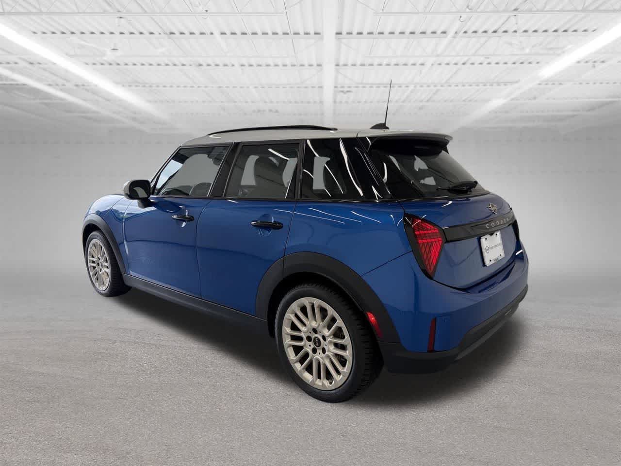 Thumbnail: 2026 MINI Cooper Hardtop - 3