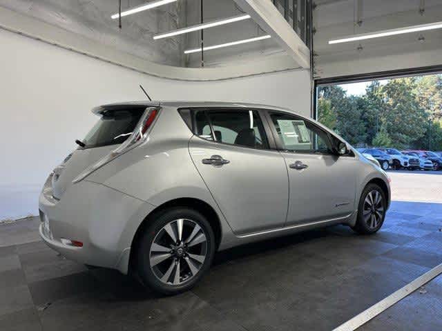Thumbnail: 2017 Nissan Leaf - 6