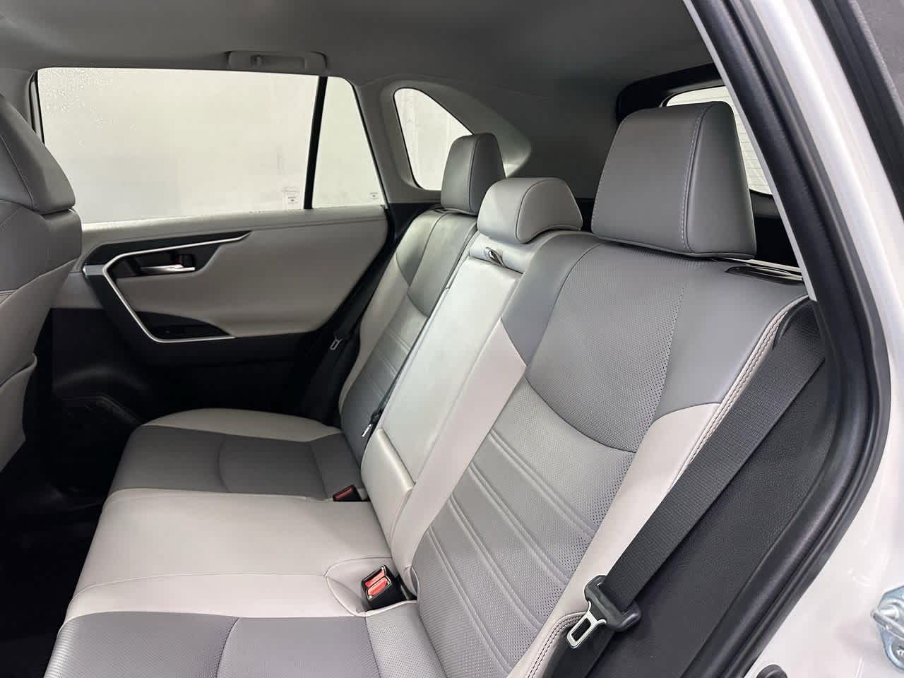 Thumbnail: 2022 Toyota RAV4 - 11