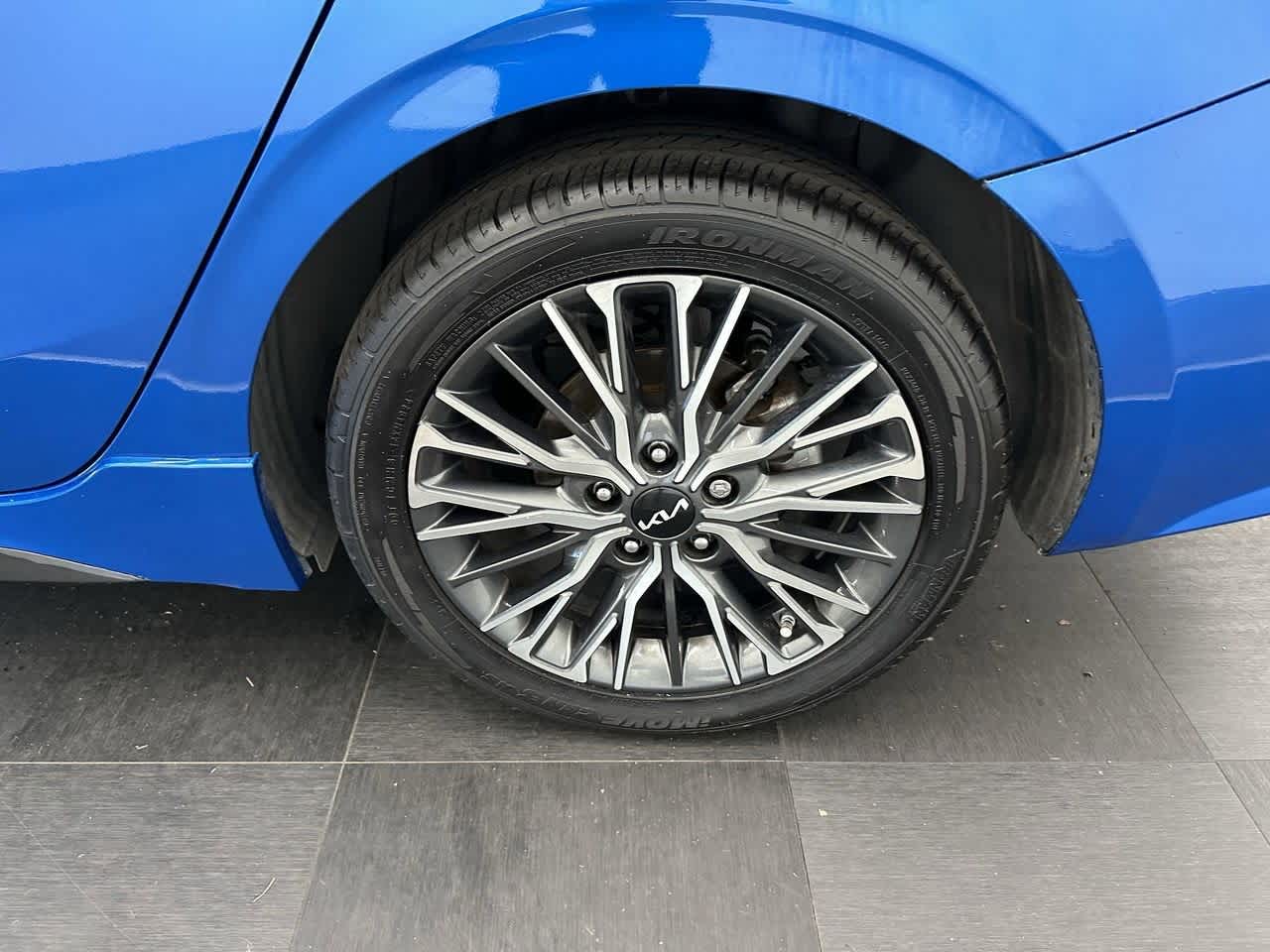 Thumbnail: 2022 Kia Forte - 25