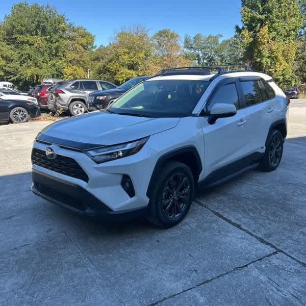 Thumbnail: 2022 Toyota RAV4 - 1