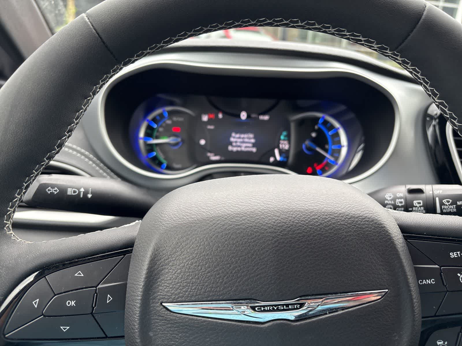 Thumbnail: 2022 Chrysler Pacifica - 7