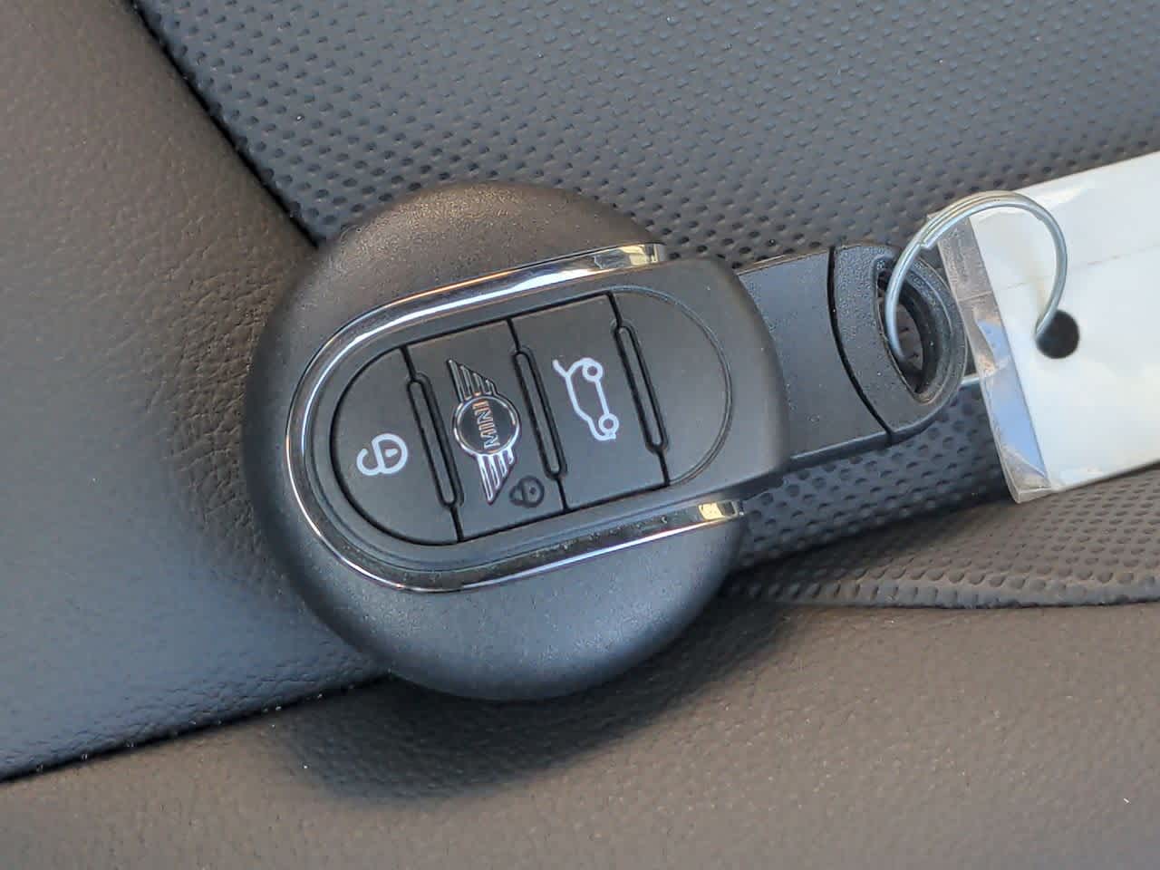 Thumbnail: 2020 MINI Cooper Hardtop - 35