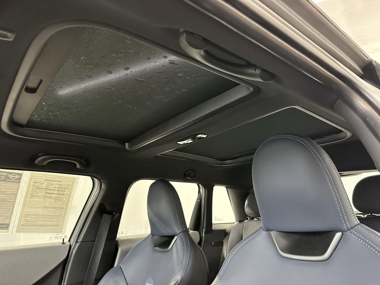 Thumbnail: 2025 MINI Cooper Hardtop - 14