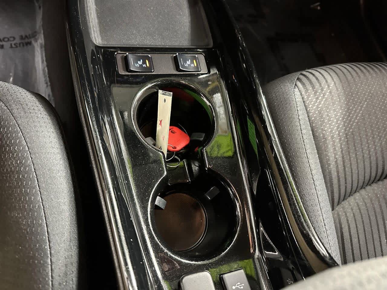 Thumbnail: 2022 Toyota Prius Prime - 22