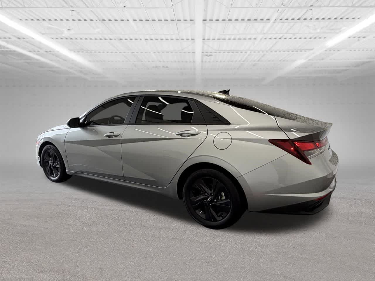 Thumbnail: 2021 Hyundai Elantra - 3