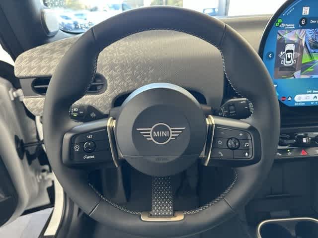 Thumbnail: 2025 MINI Cooper Hardtop - 15