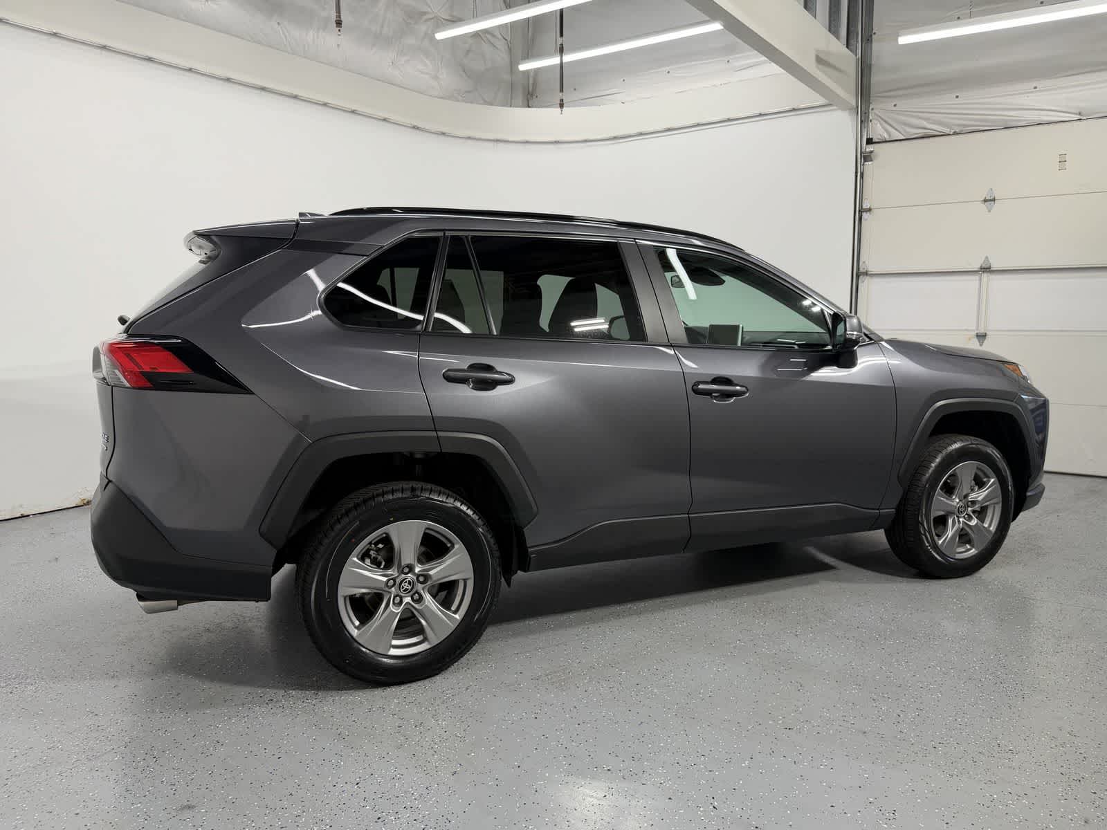 Thumbnail: 2025 Toyota RAV4 - 6