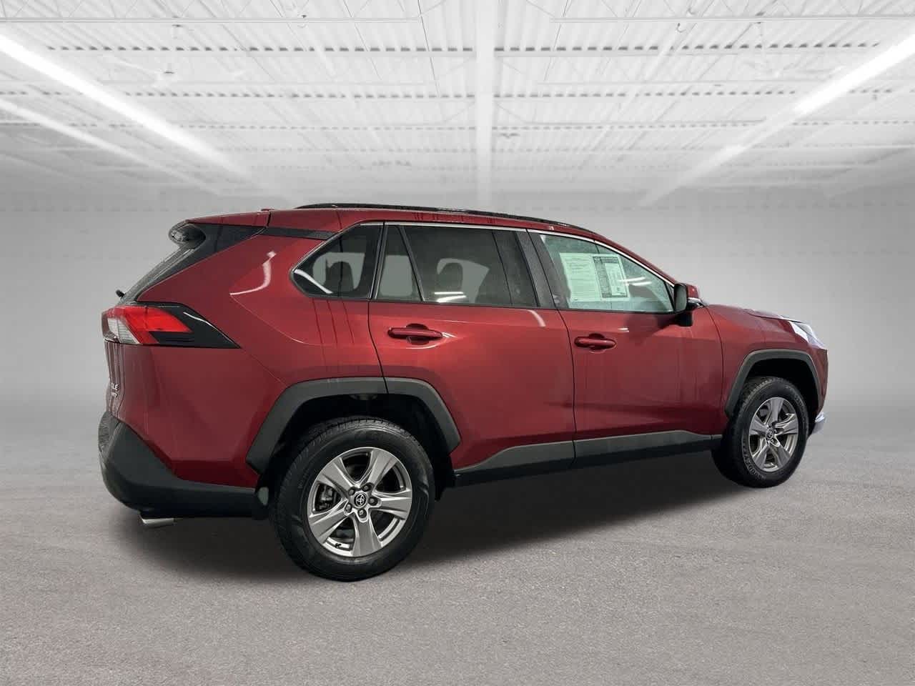 Thumbnail: 2022 Toyota RAV4 - 6
