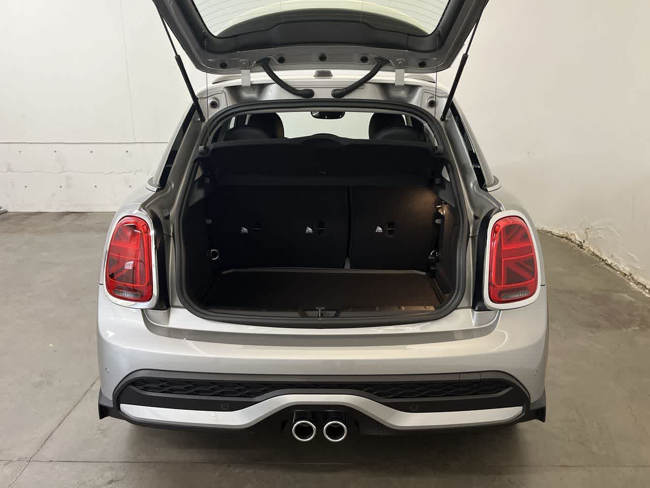 Thumbnail: 2024 MINI Cooper Hardtop - 33