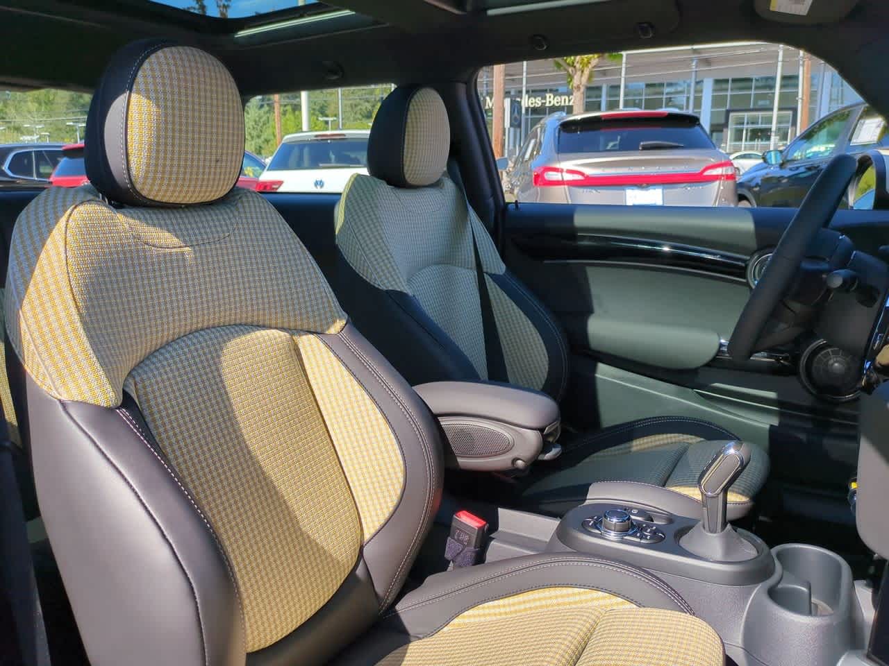 Thumbnail: 2024 MINI Cooper Hardtop - 20