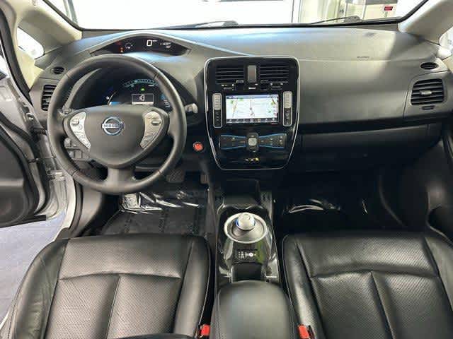 Thumbnail: 2017 Nissan Leaf - 13