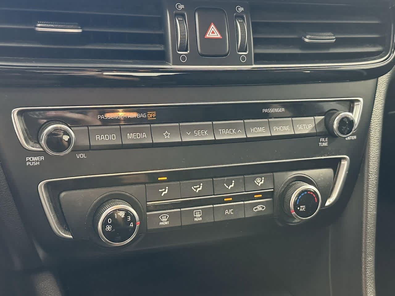 Thumbnail: 2019 Kia Optima - 22