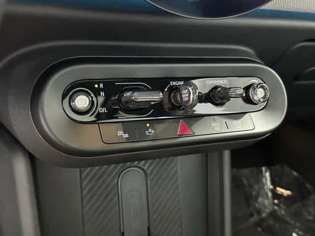 Thumbnail: 2025 MINI Cooper Hardtop - 19