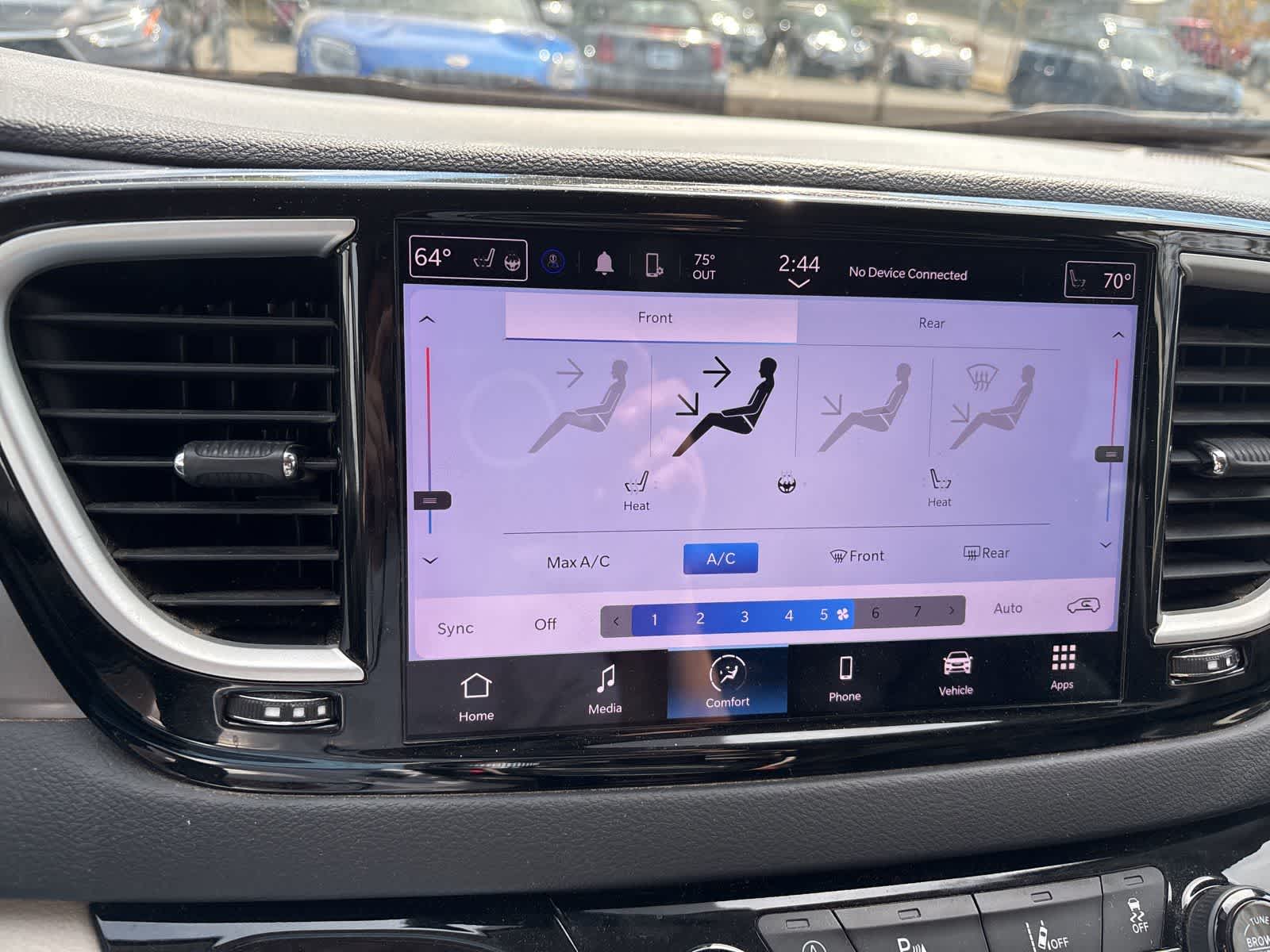 Thumbnail: 2023 Chrysler Pacifica - 2