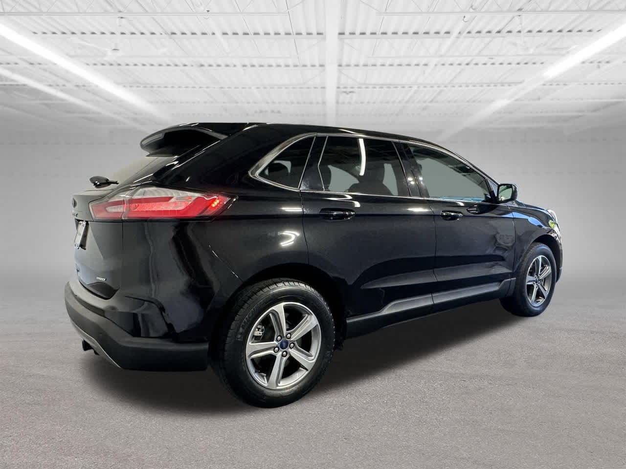 Thumbnail: 2022 Ford Edge - 5