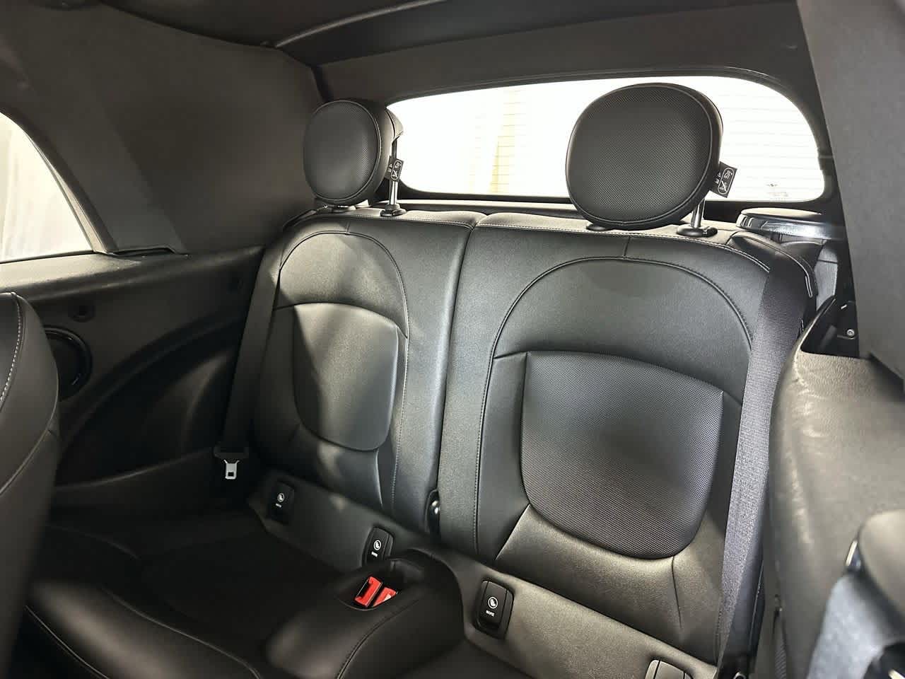 Thumbnail: 2024 MINI Cooper Convertible - 12