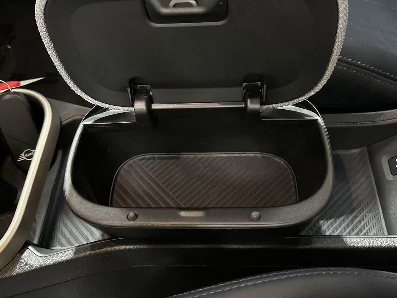 Thumbnail: 2025 MINI Cooper Hardtop - 24