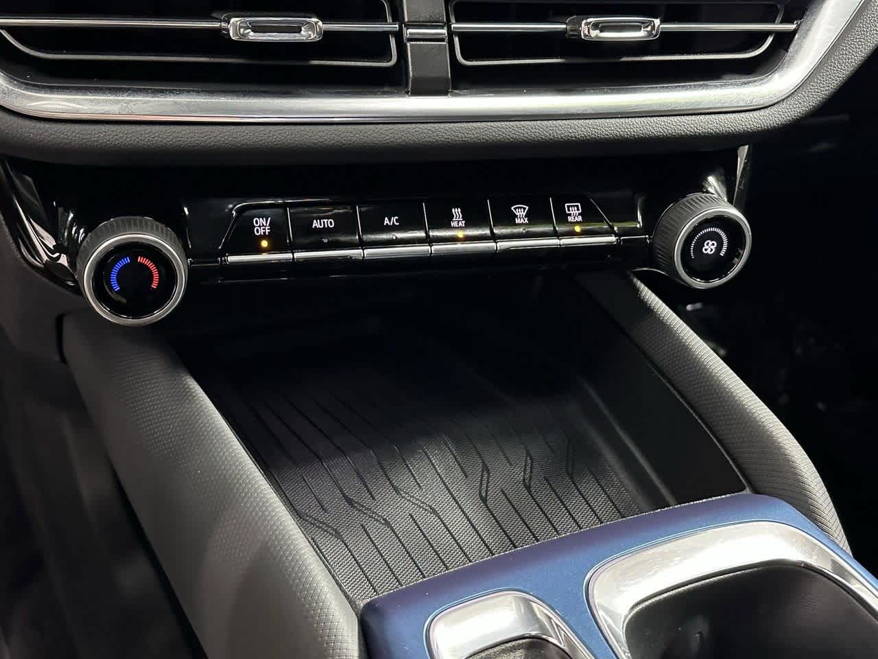 Thumbnail: 2024 Chevrolet Equinox - 19